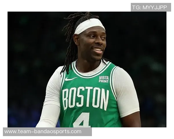 开拓者官方发布海报庆祝阿夫迪亚卡马拉霍勒迪入选ESPN前100球员