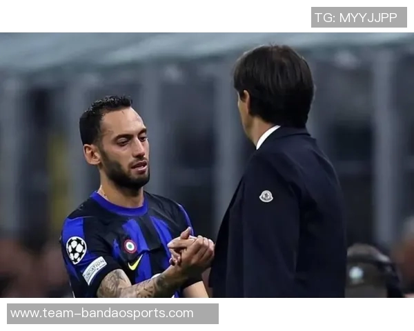 加拉塔萨雷内部人士澄清与恰尔汗奥卢无任何接触记录 加拉塔萨雷内部人士澄清与恰尔汗奥卢无任何接触记录