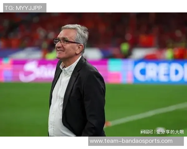 国足主帅人选或在十月揭晓足协倾向于经验丰富的欧洲教练 国足主帅人选或在十月揭晓足协倾向于经验丰富的欧洲教练