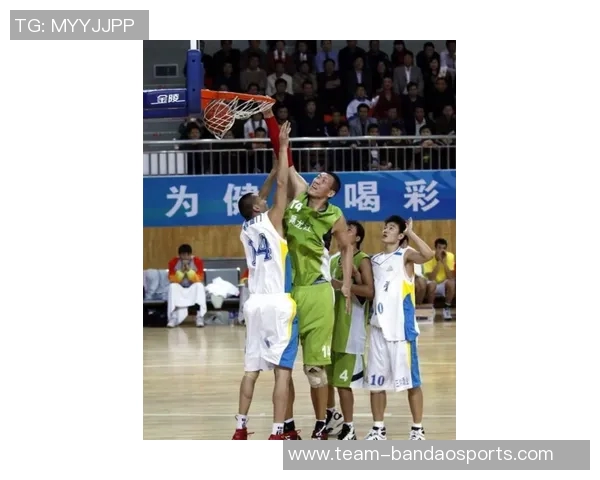 姚明回忆村BA经历感受乡村篮球热情与梦想的力量