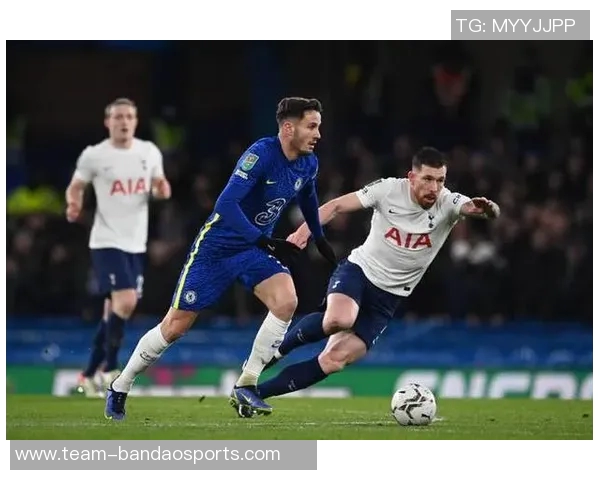 前阿森纳门将策划拳击赛切尔西热刺传奇球员同台竞技 前阿森纳门将策划拳击赛切尔西热刺传奇球员同台竞技