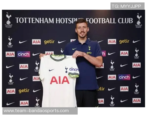 21岁日本后卫高井幸大租借加盟德甲门兴租期半年引发关注